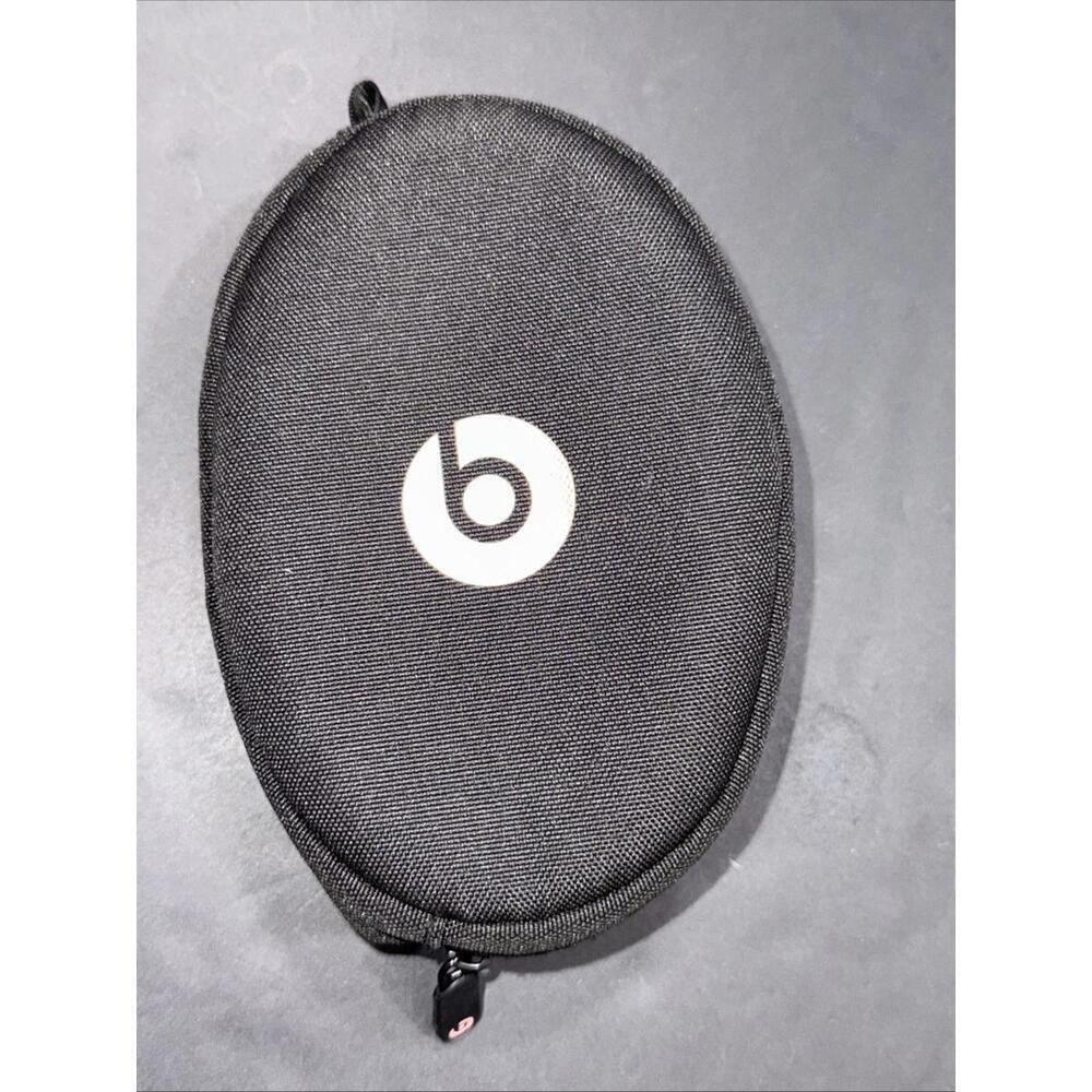 BLACK Beats STUDIO Pro Compatible Hard Case, Beats Dr. Dre STUDIO Pro Headphones